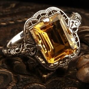 Princess cut yellow simulated zircon ring